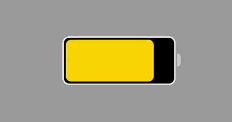 Porque mi batería está de color amarillo en el iPhone